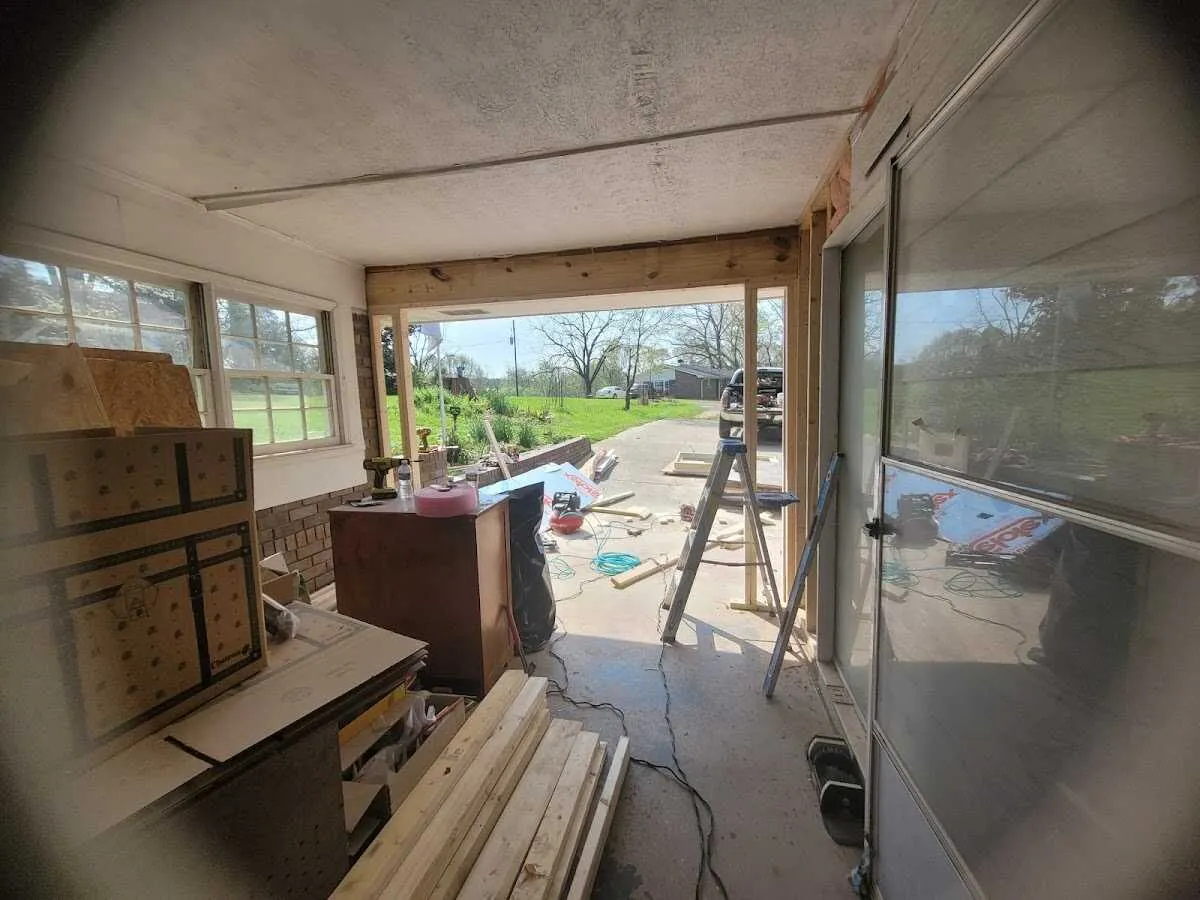 Air movers and dehumidifier for Water Mitigation Services in Flower Hill